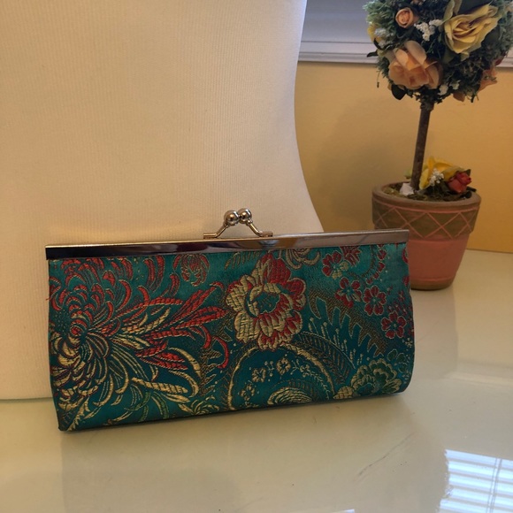Clasp clutch purse turquoise with gold and red design - Picture 1 of 3